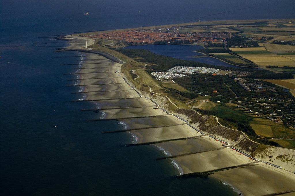 Vuurtoren Bed By The Sea Westkapelle Luaran gambar